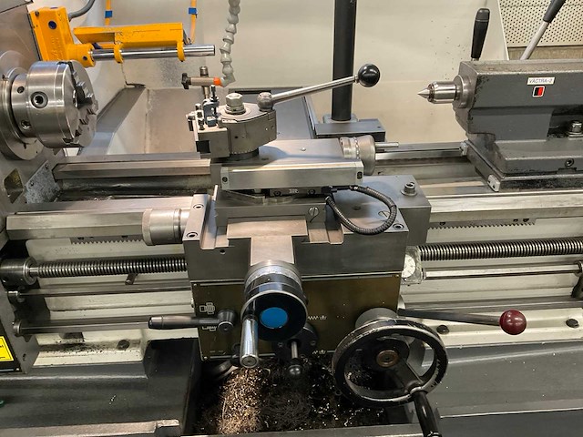 Colchester master 3250 universele draaibank - afbeelding 22 van  22