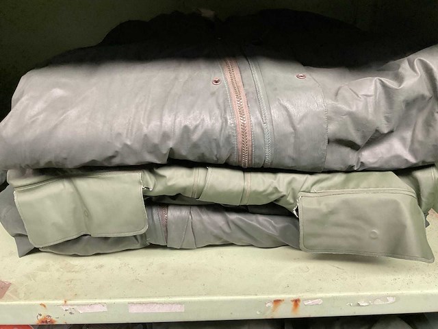 Cold weather jacket (3x) - afbeelding 6 van  6