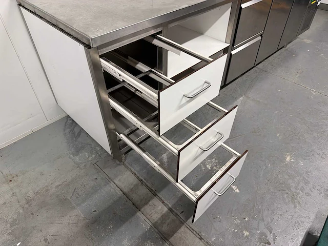 Coldest - rvs meubel met koelwerkbank - afbeelding 8 van  8