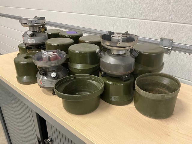 Coleman multi-fuel stove 550b leger kooktoestel (10x) - afbeelding 2 van  5