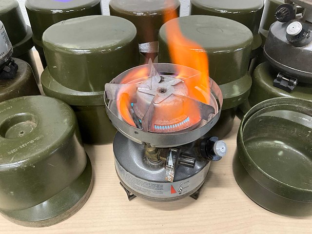 Coleman multi-fuel stove 550b leger kooktoestel (10x) - afbeelding 4 van  5