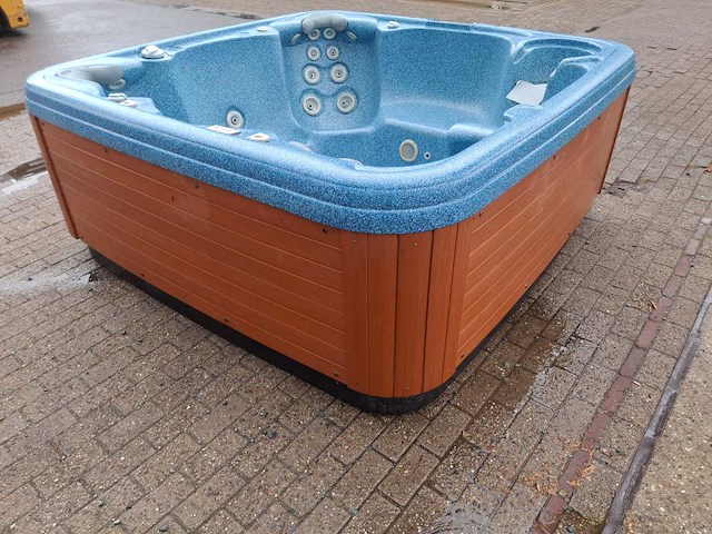 Coleman spa 5 persoons jacuzzi en buitenspa - afbeelding 10 van  32