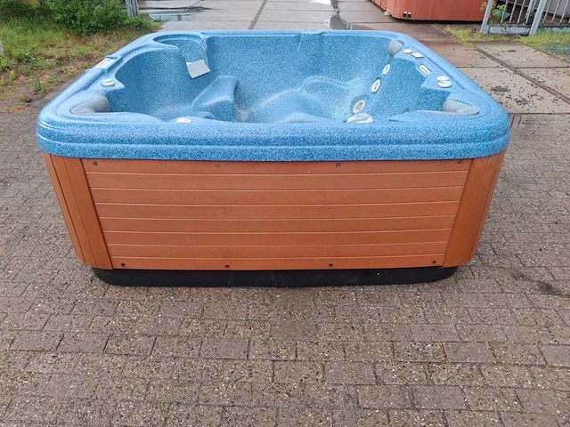 Coleman spa 5 persoons jacuzzi en buitenspa - afbeelding 7 van  32