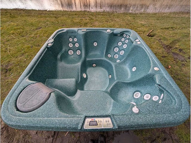 Coleman spa 6 persoons jacuzzi en buitenspa - afbeelding 6 van  13