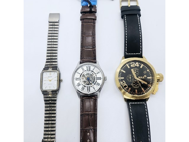 Collectie horloges - afbeelding 1 van  7