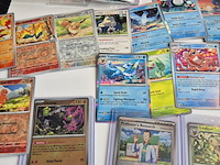 Collectie pokémon kaarten, scarlet & violet - prismatic evolutions, o.a. leafeon (master ball) - afbeelding 5 van  10