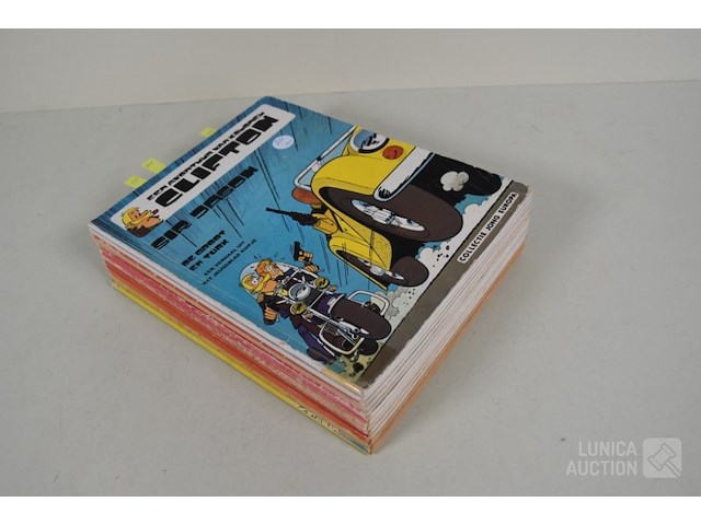Collectie stripboeken - afbeelding 1 van  4