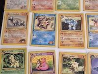 Collectie vintage pokémon kaarten, o.a. holo's & first editions - afbeelding 12 van  13