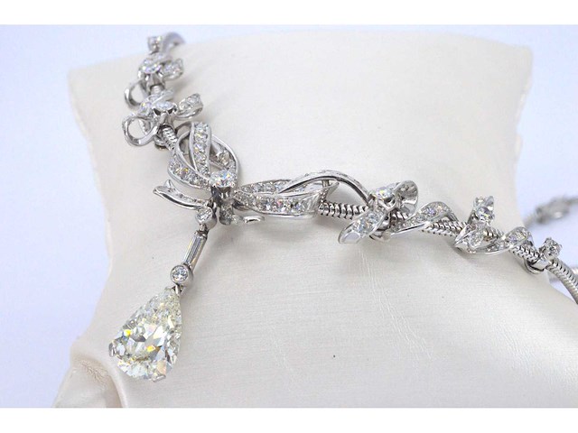 Collier met peer vorm diamant 3.50 carat en natuurlijke diamanten - afbeelding 7 van  10