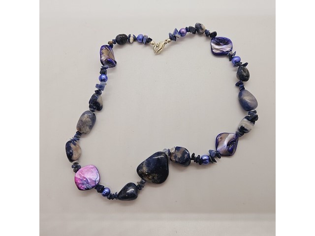 Collier turquoise en gepolijst parelmoer - afbeelding 1 van  4