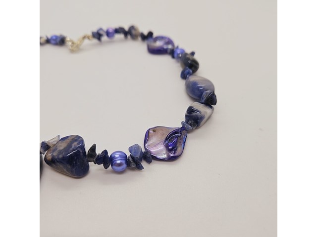 Collier turquoise en gepolijst parelmoer - afbeelding 3 van  4