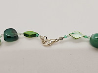 Collier zoetwater parels, gepolijst parelmoer en amber - afbeelding 4 van  4