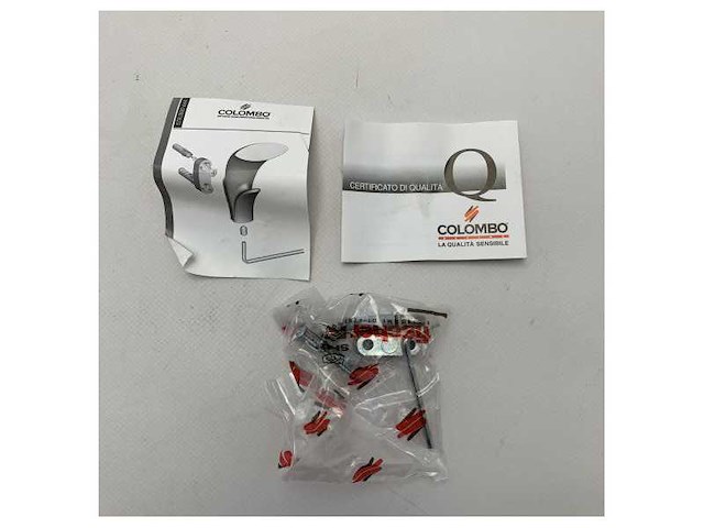 Colombo link ar27 chroom stoffen hanger? duurzame metalen coathaak van maritieme kwaliteit voor vocht- en corrosiebestendigheid - afbeelding 1 van  4