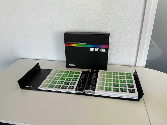 Color passport - afbeelding 1 van  4