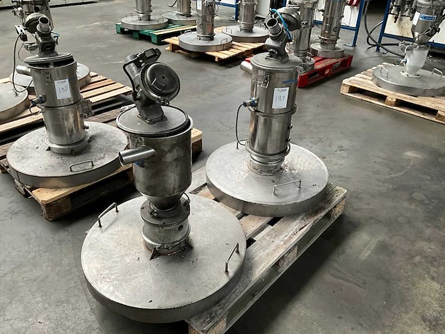 Colortronic hopper / vacuümtransporteur (2x) - afbeelding 1 van  3