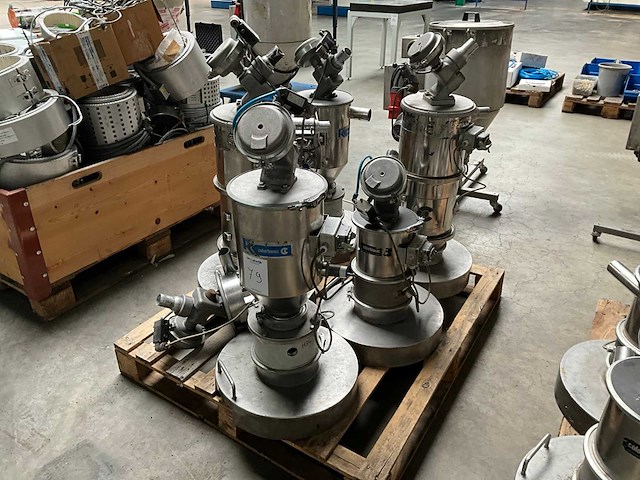 Colortronic hopper / vacuümtransporteur (4x) - afbeelding 1 van  5