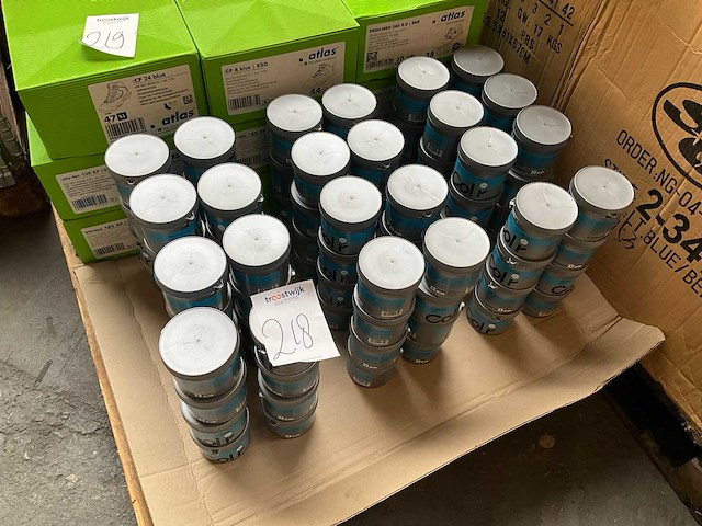 Col.r verf (96x) - afbeelding 1 van  4