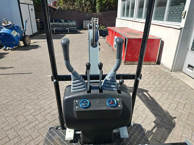 Colt - 2025 - kv13 - minigraafmachine - afbeelding 3 van  20