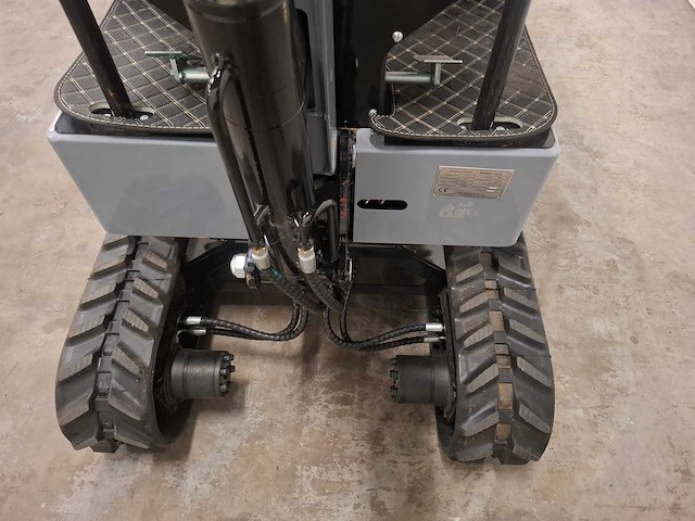 Colt - 2026 - kv13 - minigraafmachine - afbeelding 8 van  17