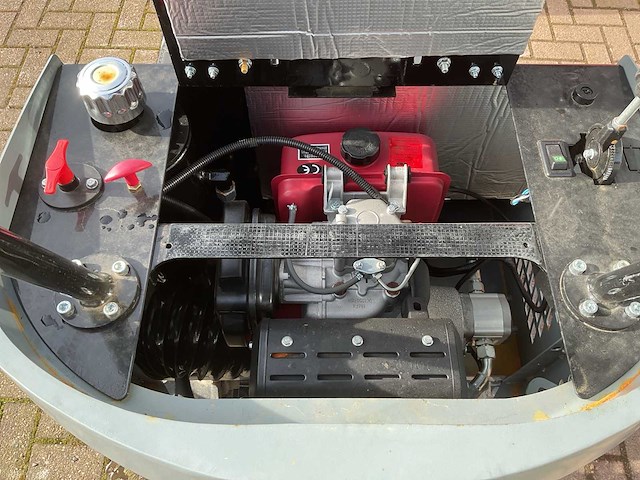 Colt kv13 grijs minigraafmachine - afbeelding 19 van  19