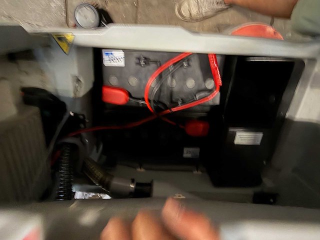 Comac - abila 52 - schrob-zuigmachine - afbeelding 7 van  8