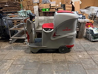 Comac - innova 55 - opzit schrob-zuigmachine - afbeelding 1 van  6