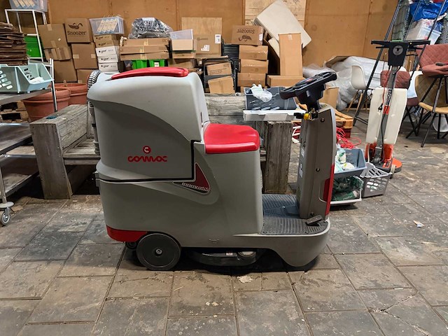 Comac - innova 55 - opzit schrob-zuigmachine - afbeelding 3 van  6