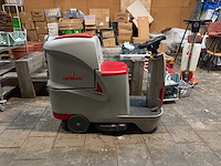 Comac - innova 55 - opzit schrob-zuigmachine - afbeelding 3 van  6