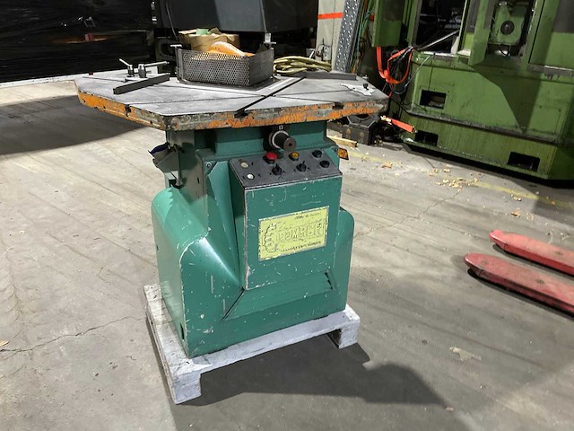 Comaca - 200x3mm - notching machine - afbeelding 1 van  8