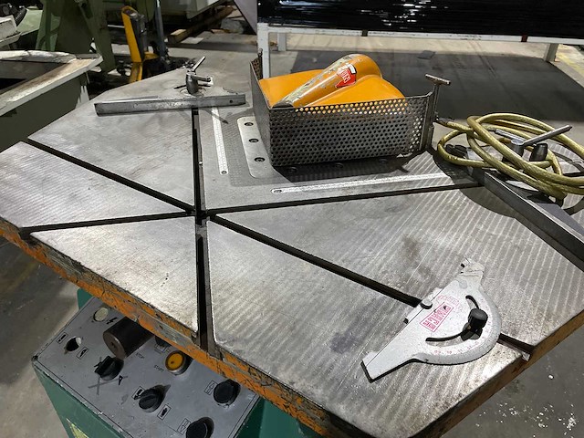 Comaca - 200x3mm - notching machine - afbeelding 5 van  8