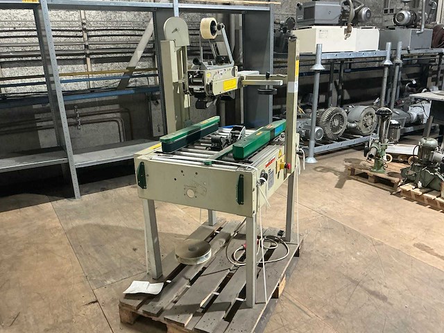 Comarme - 2000 - dozensluitmachine - afbeelding 5 van  7