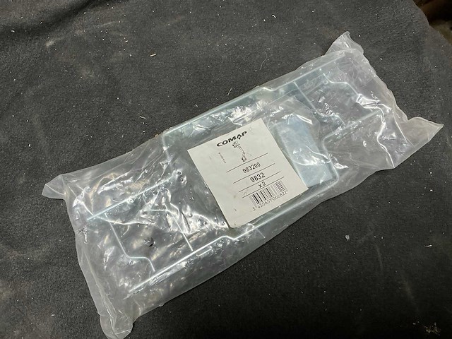 Comat partij dubbele wandbeugel voor verdeler (40x) - afbeelding 1 van  4