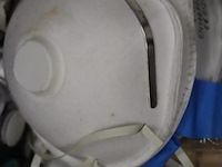 Combi-kavel: eerstehulp- en persoonlijke beschermingsmiddelen set in koffer (kavel 1303795 t/m 1303801) - afbeelding 8 van  40