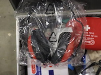 Combi-kavel: eerstehulp- en persoonlijke beschermingsmiddelen set in koffer (kavel 1303795 t/m 1303801) - afbeelding 36 van  40