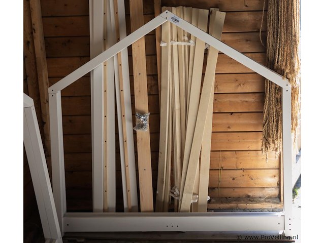 Combi-kavel: houten bedden (kavelnr. 1306492 t/m 1366498) - afbeelding 13 van  21