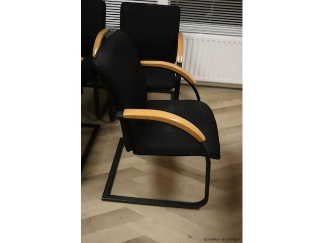 Combi-kavel: vergadertafel (kavelnummer wa013) & vergaderstoelen (kavelnummer wa014) - afbeelding 3 van  14