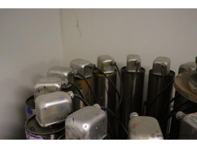 Combi-kavel: verticale profielprojector (1302594), skandex verfshaker (1302595), doseerstation voor verf/inkt (1302596) - afbeelding 5 van  17