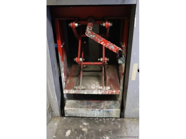 Combi-kavel: verticale profielprojector (1302594), skandex verfshaker (1302595), doseerstation voor verf/inkt (1302596) - afbeelding 15 van  17