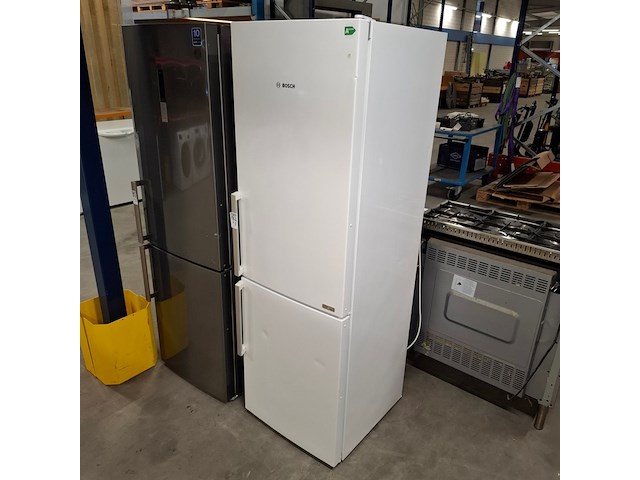 Combi koelkast no frost, bosch a+++, kge36aw40 - afbeelding 1 van  12