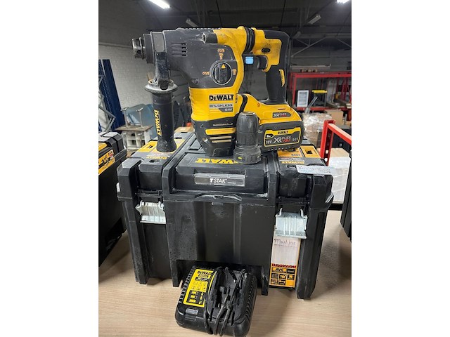 Combihamer in koffer, 1x accu dewalt, dch333 - afbeelding 1 van  6