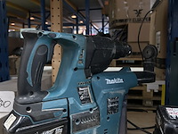 Combihamer in m-box met 2x accu en 1x lader makita, dhr242rfjv - afbeelding 2 van  6