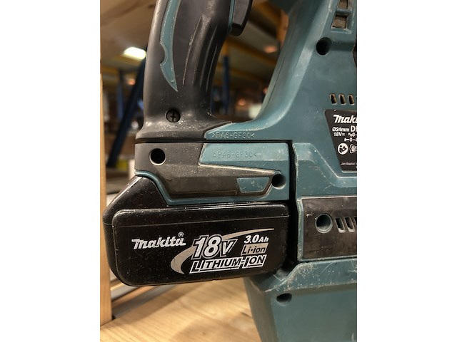 Combihamer in m-box met 2x accu en 1x lader makita, dhr242rfjv - afbeelding 5 van  6