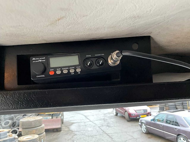 (combinatie) 1980 scania lbfs 141 s46 v8 vrachtwagen met laadkraan - afbeelding 8 van  44