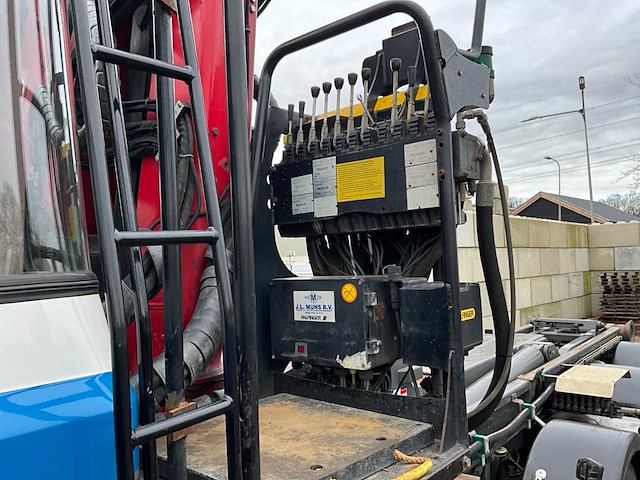 (combinatie) 1980 scania lbfs 141 s46 v8 vrachtwagen met laadkraan - afbeelding 13 van  44