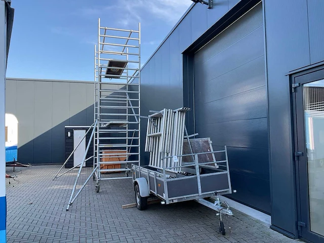 Combinatie custers rolsteiger en hapert r30 rolsteigeraanhangwagen - afbeelding 1 van  10