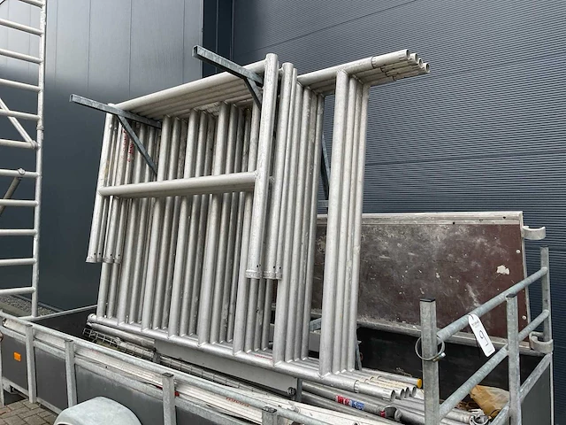 Combinatie custers rolsteiger en hapert r30 rolsteigeraanhangwagen - afbeelding 8 van  10
