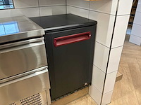 Combinatie professionele rvs horecakeuken met koel-/werkbanken, spoelkeuken en afzuiginstallatie - afbeelding 7 van  17