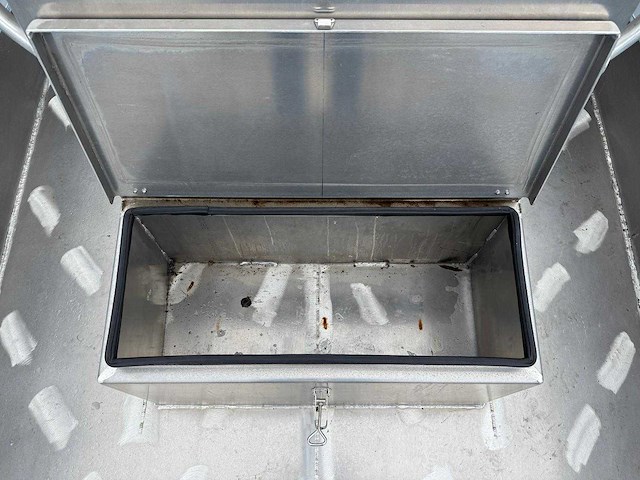 Combinatie van kavel 1&2 (runiva motorjacht met tohatsu buitenboordmotor) - afbeelding 14 van  15