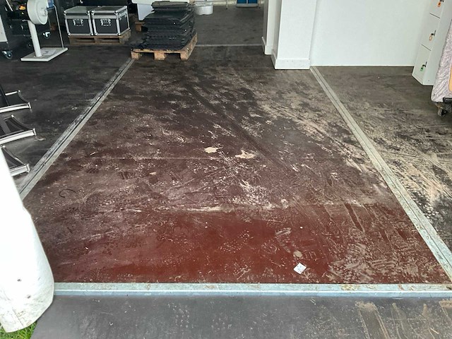 Combinatie van kavels 1 en 2 (aluhal en systeemvloer) - afbeelding 3 van  13