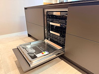 Combinatie van kavels 1 t/m 10 (keller showroomkeuken met hoogwaardige apparatuur) - afbeelding 4 van  48